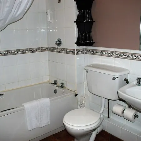 Ferryport House 3*