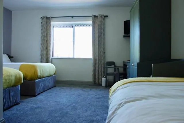 Alojamento de Acomodação e Pequeno-almoço Ferryport House 3*